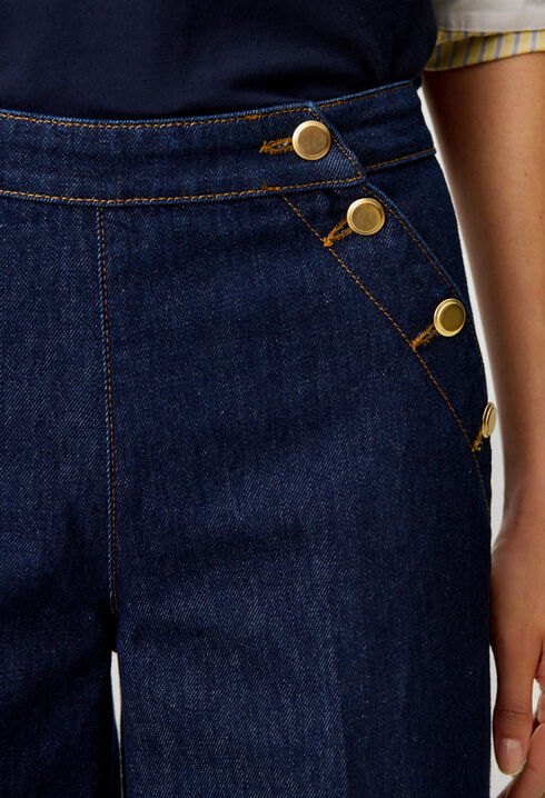 Weite Marlene-Jeans mit Knopfleiste