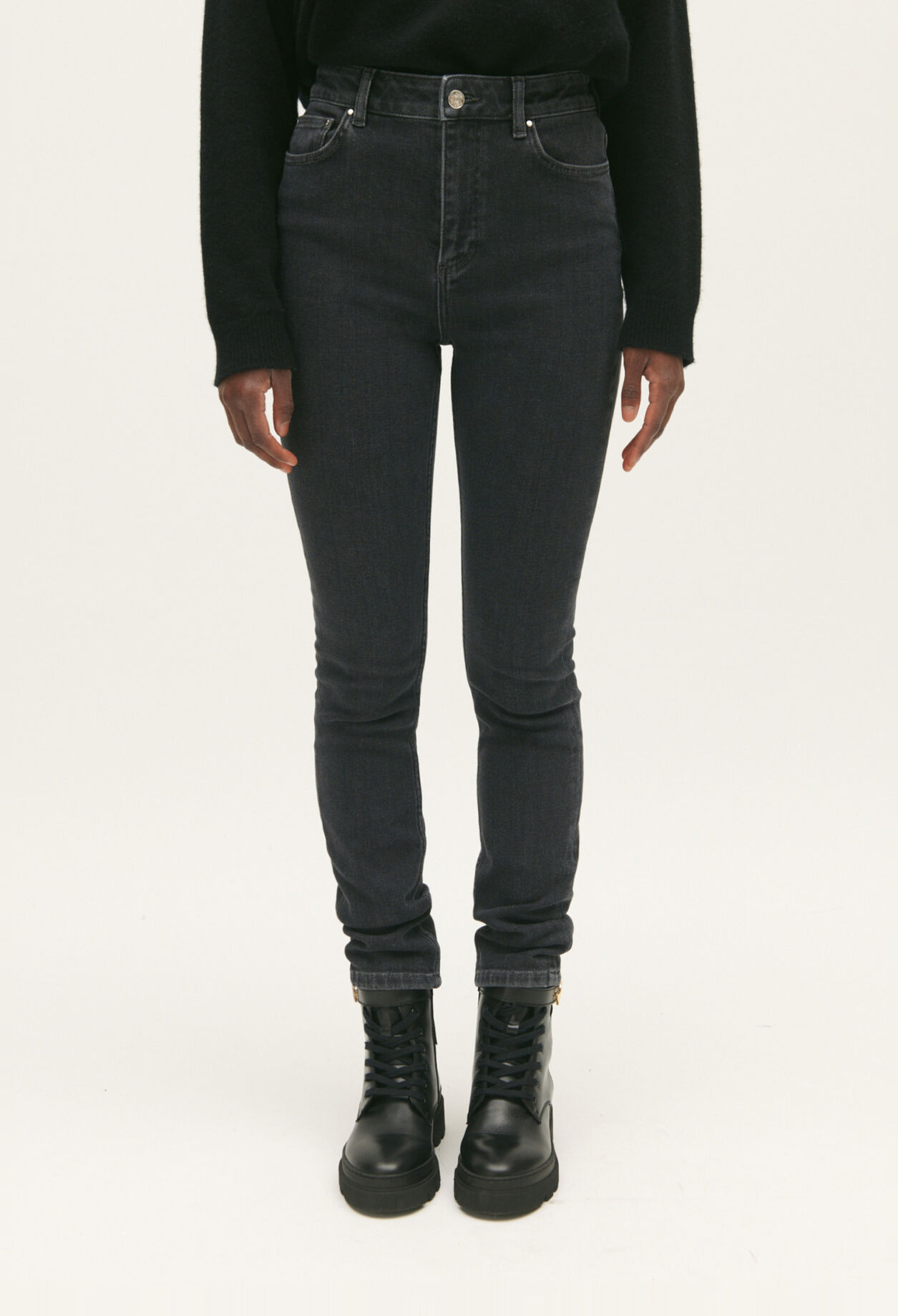 Anthrazitgraue Skinny-Jeans