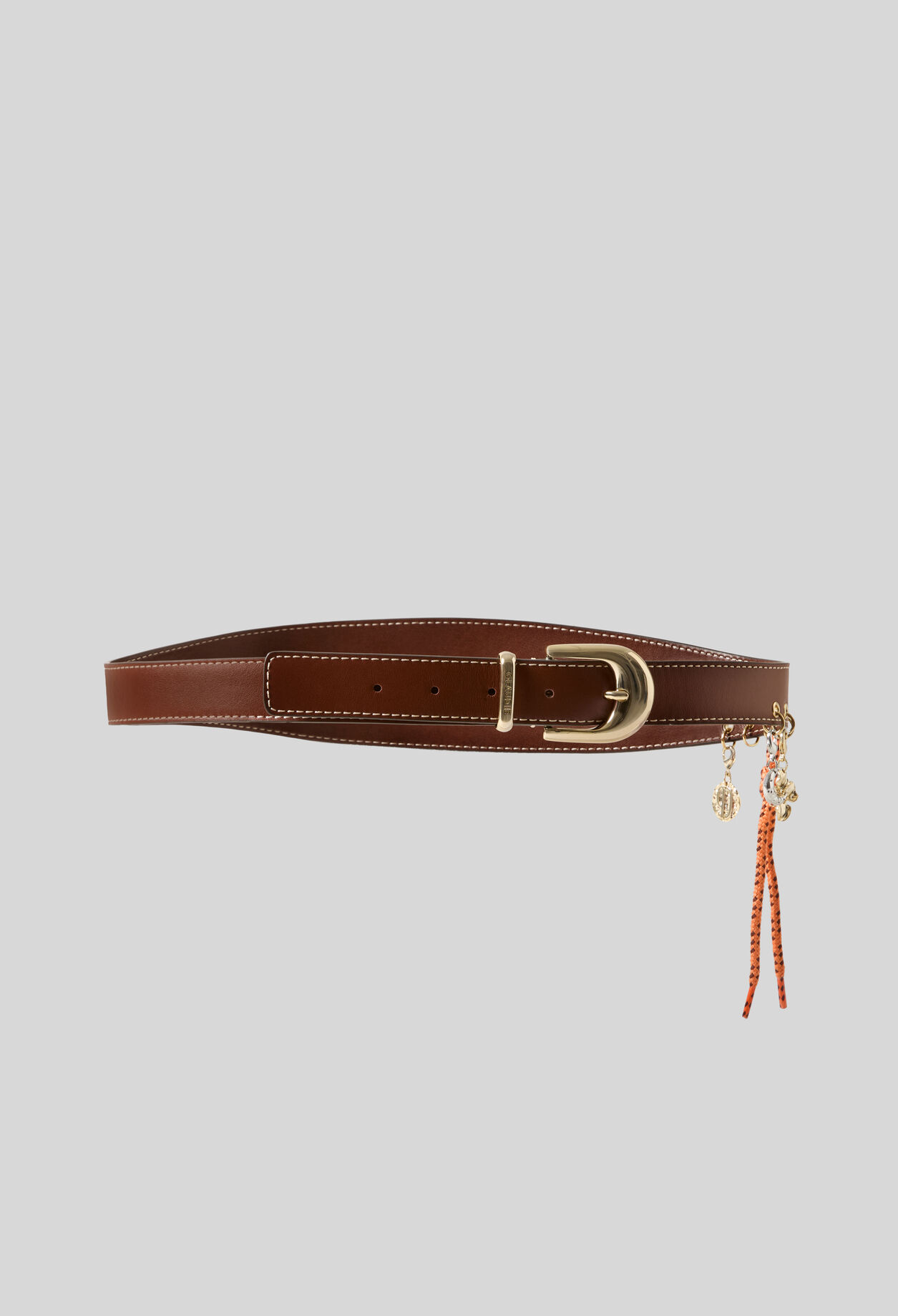 Lederg&uuml;rtel mit &Ouml;sen und Charms
