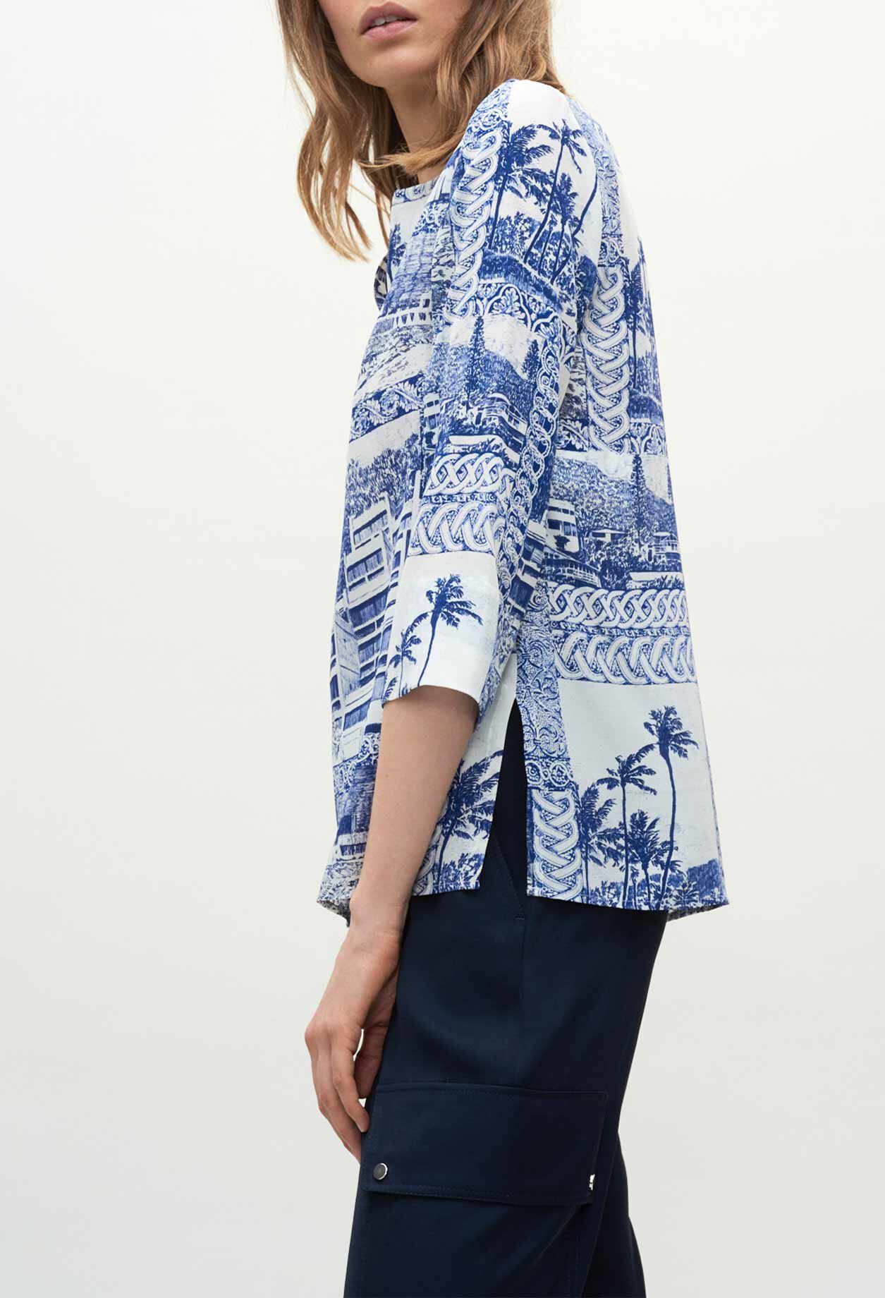 Seidenbluse mit Druckmuster