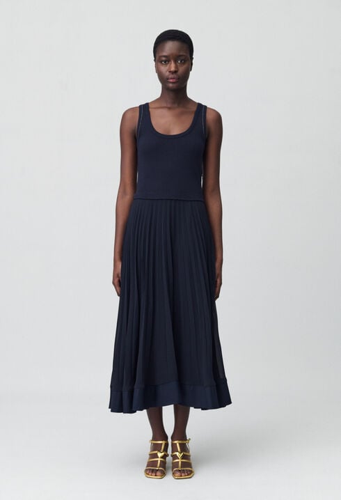 Langes, plissiertes Kleid, marineblau