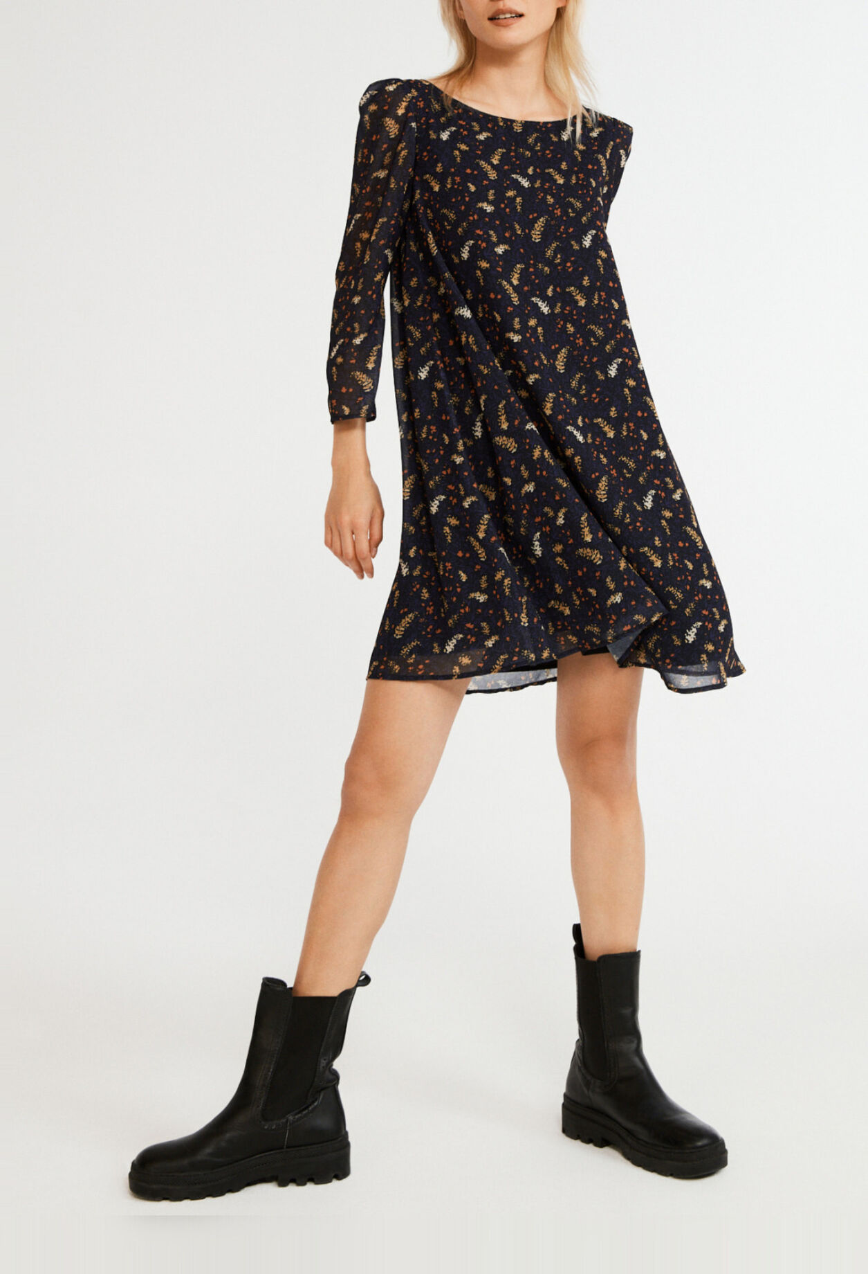 Gemustertes Rififi-Kleid