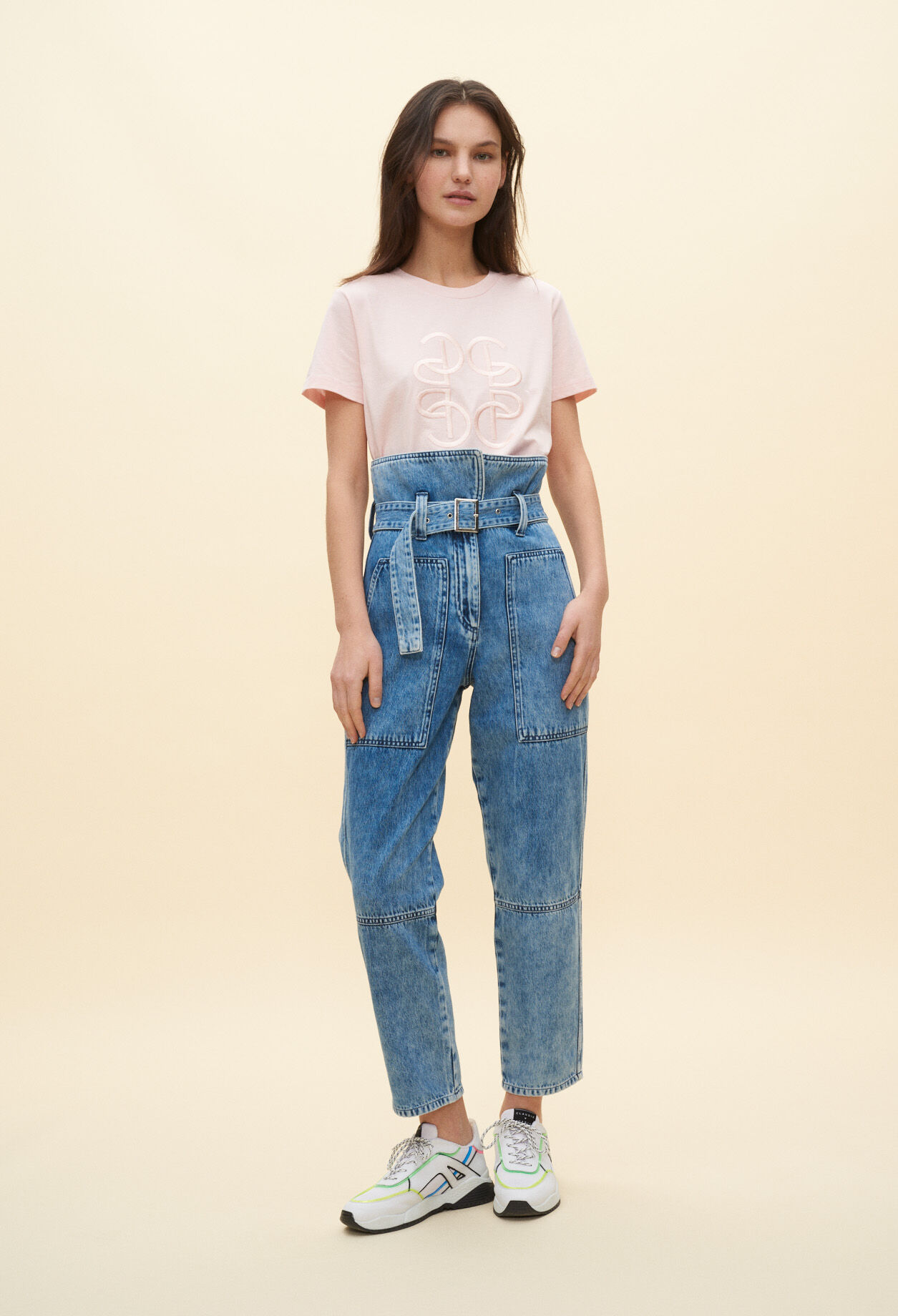 T-Shirt mit Stickerei