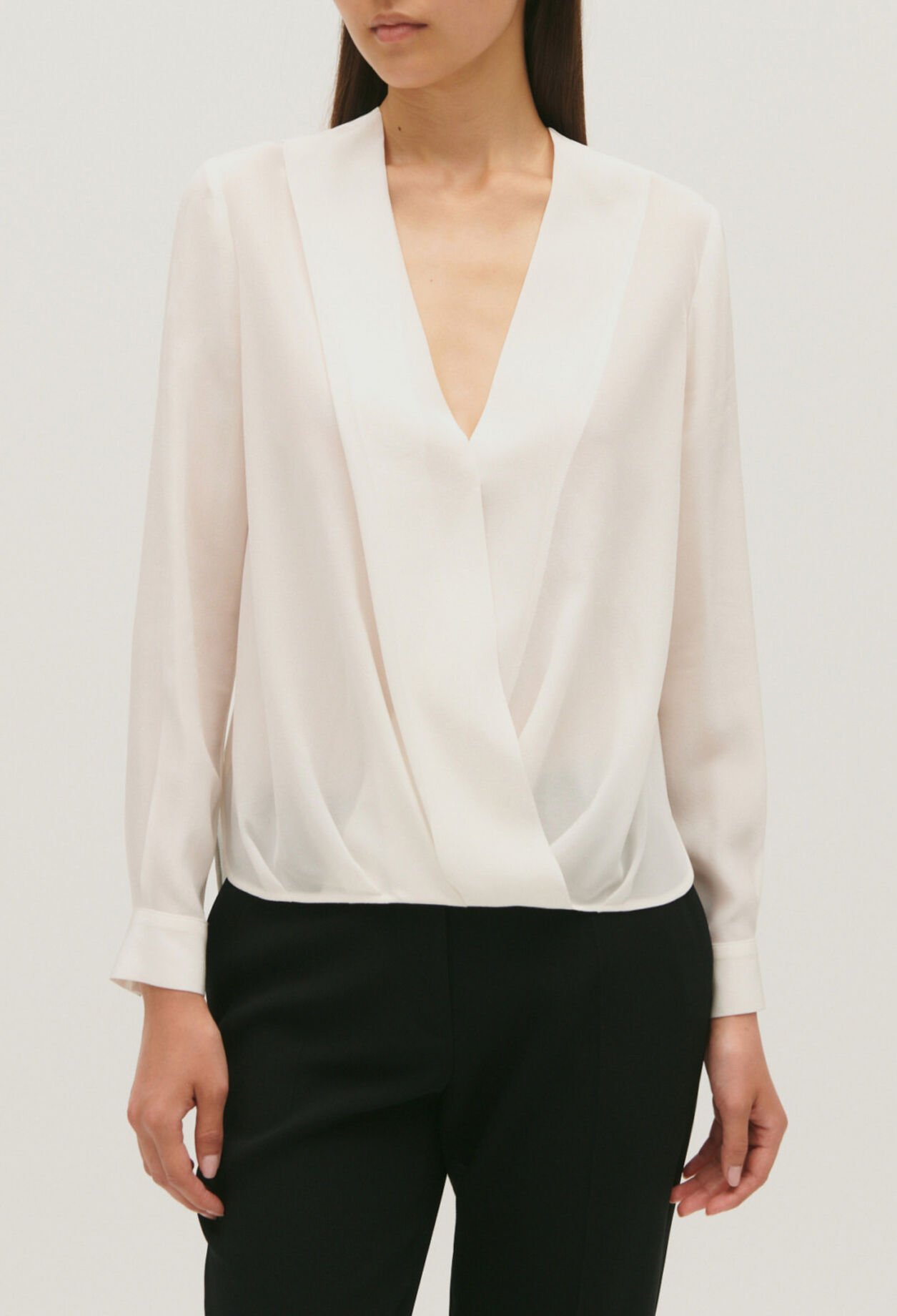 Bluse mit V-Ausschnitt