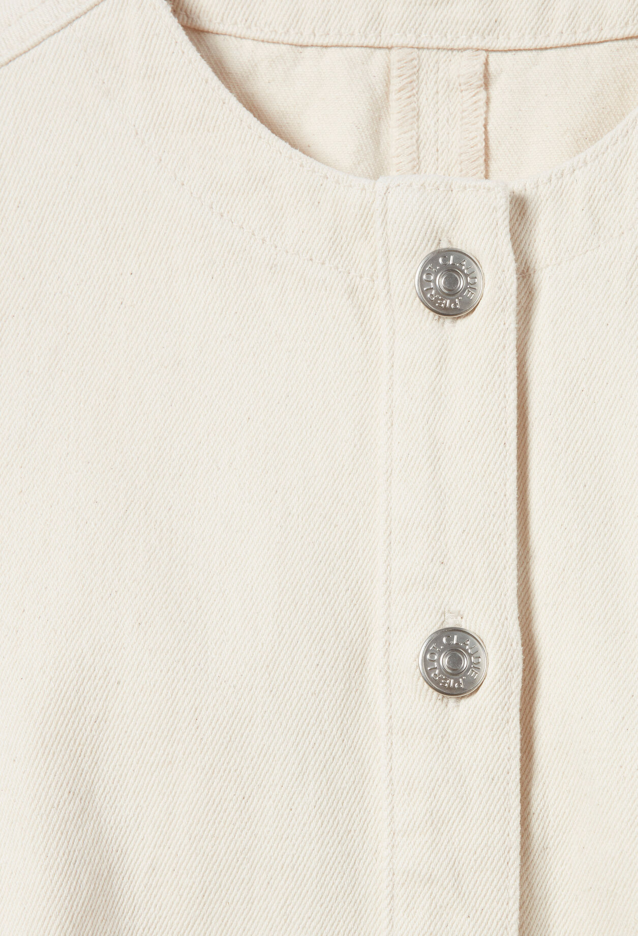 Helles ausgestelltes Jeanskleid