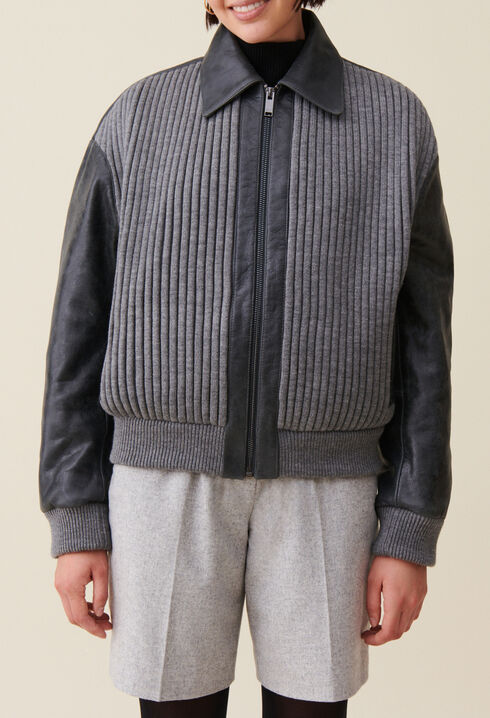 Zweifarbig graue Lederbomberjacke