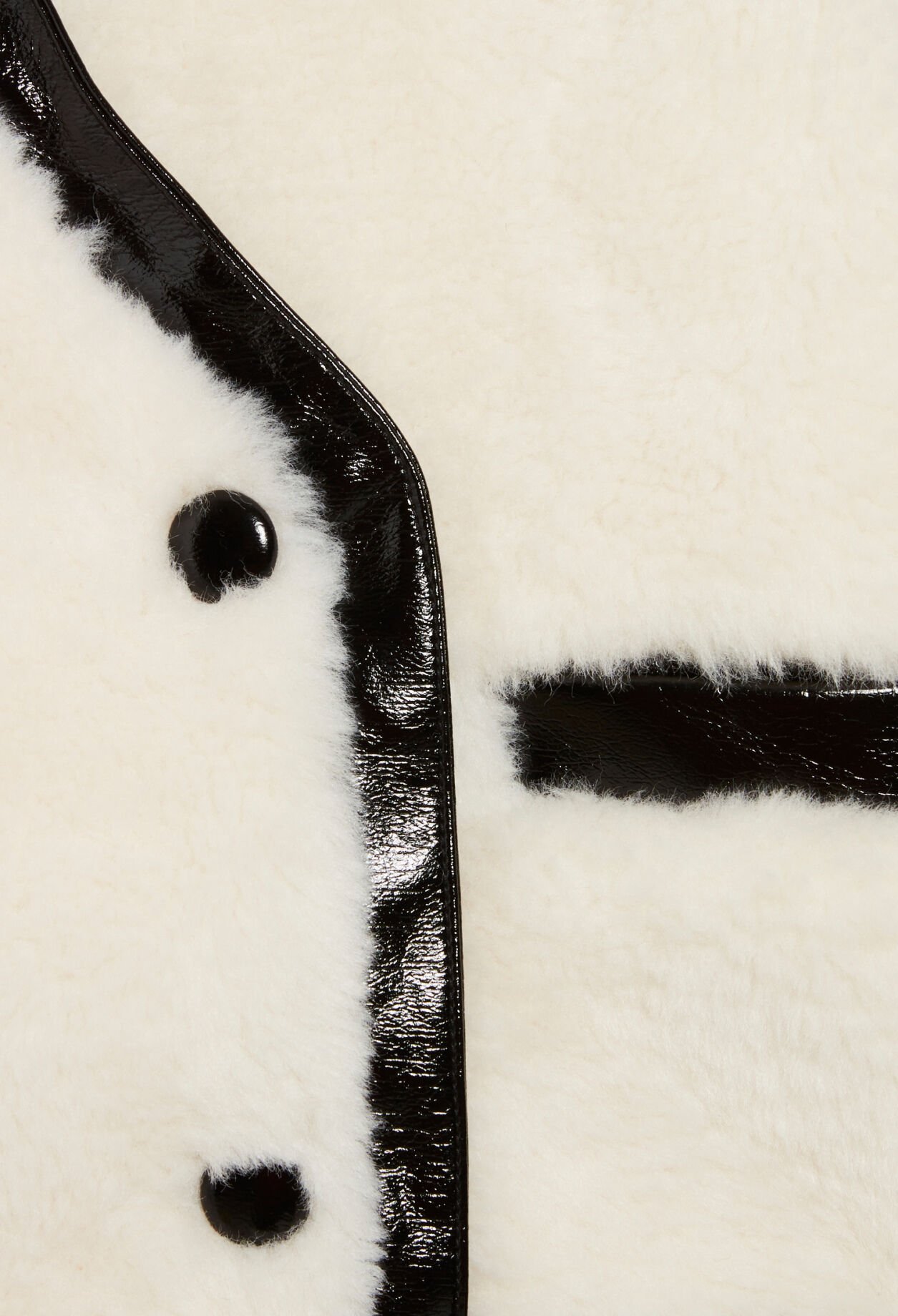 Weite Jacke aus Kunstpelz