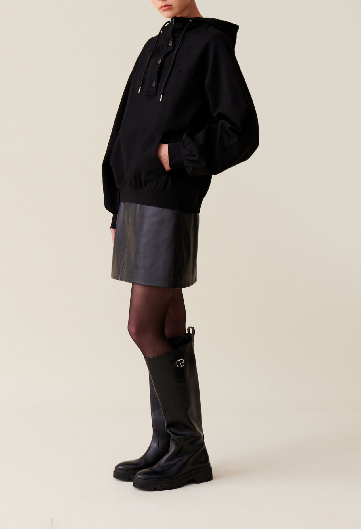 Schwarzes Kapuzen Sweatshirt