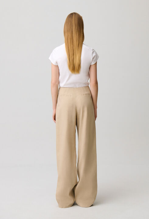 Leinenhose mit Kn&ouml;pfen