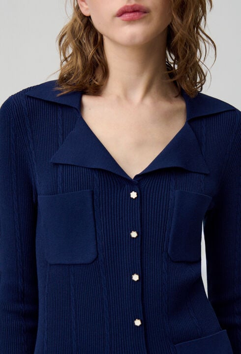 Knielanges Strickkleid