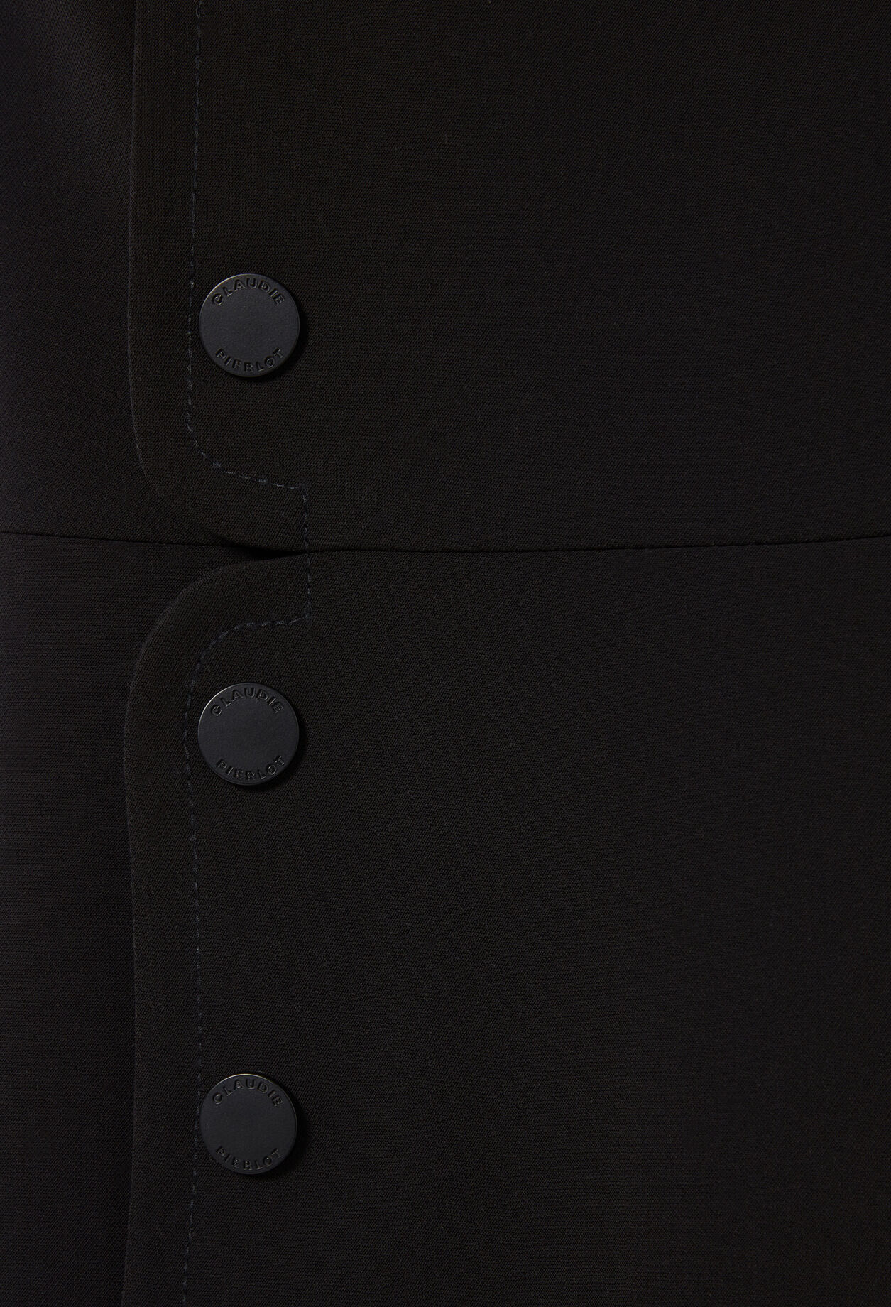 Langes schwarzes Kleid