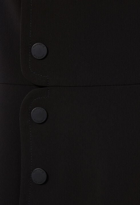 Langes schwarzes Kleid