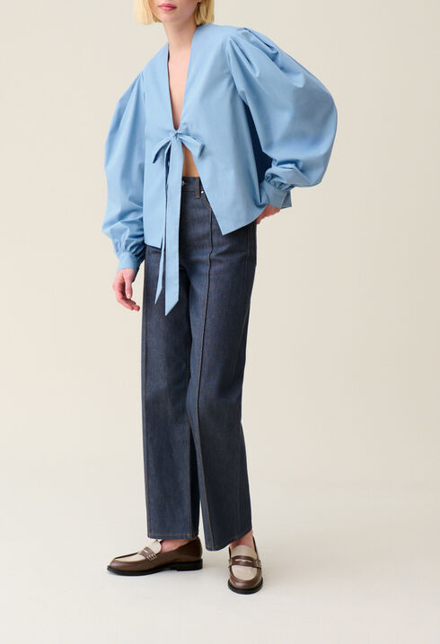 V-Ausschnitt Bluse zum Binden