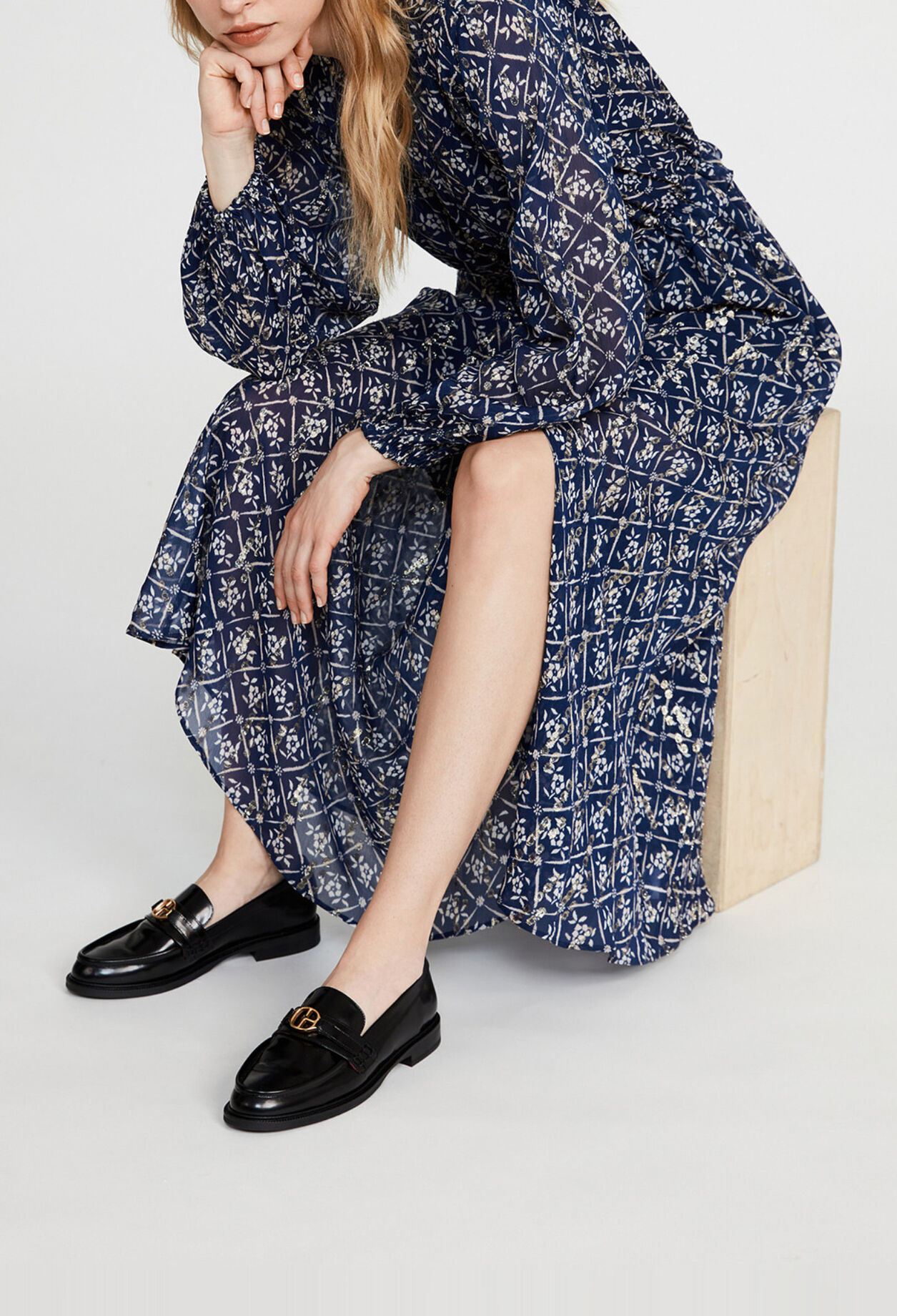 Langes Kleid mit Blumenmuster