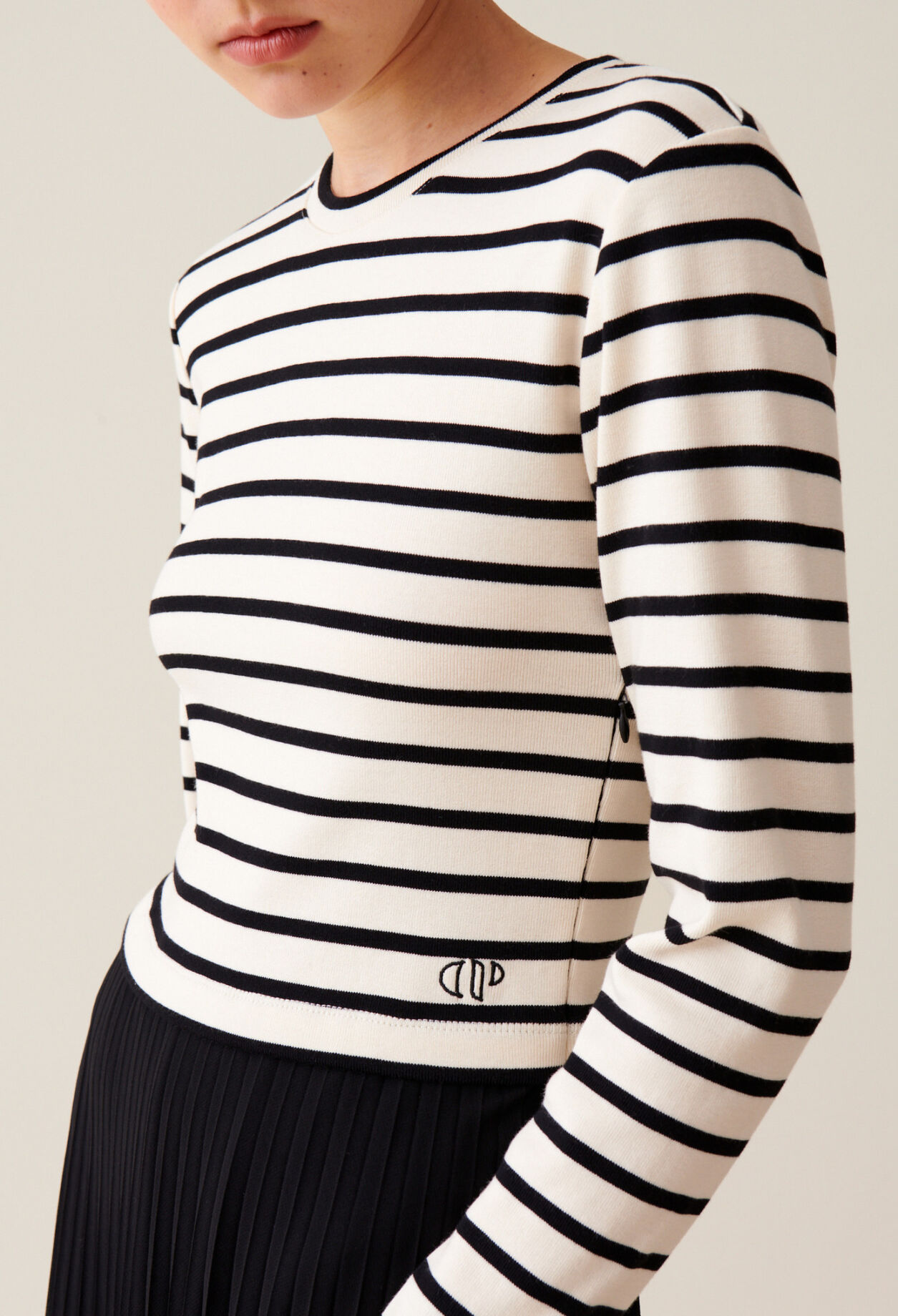 Gestreiftes Twist-Kleid