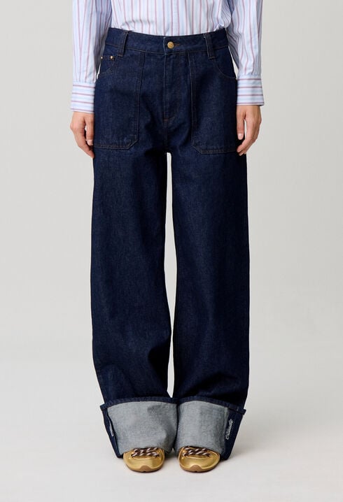 Weite Jeans, bestickter Umschlag