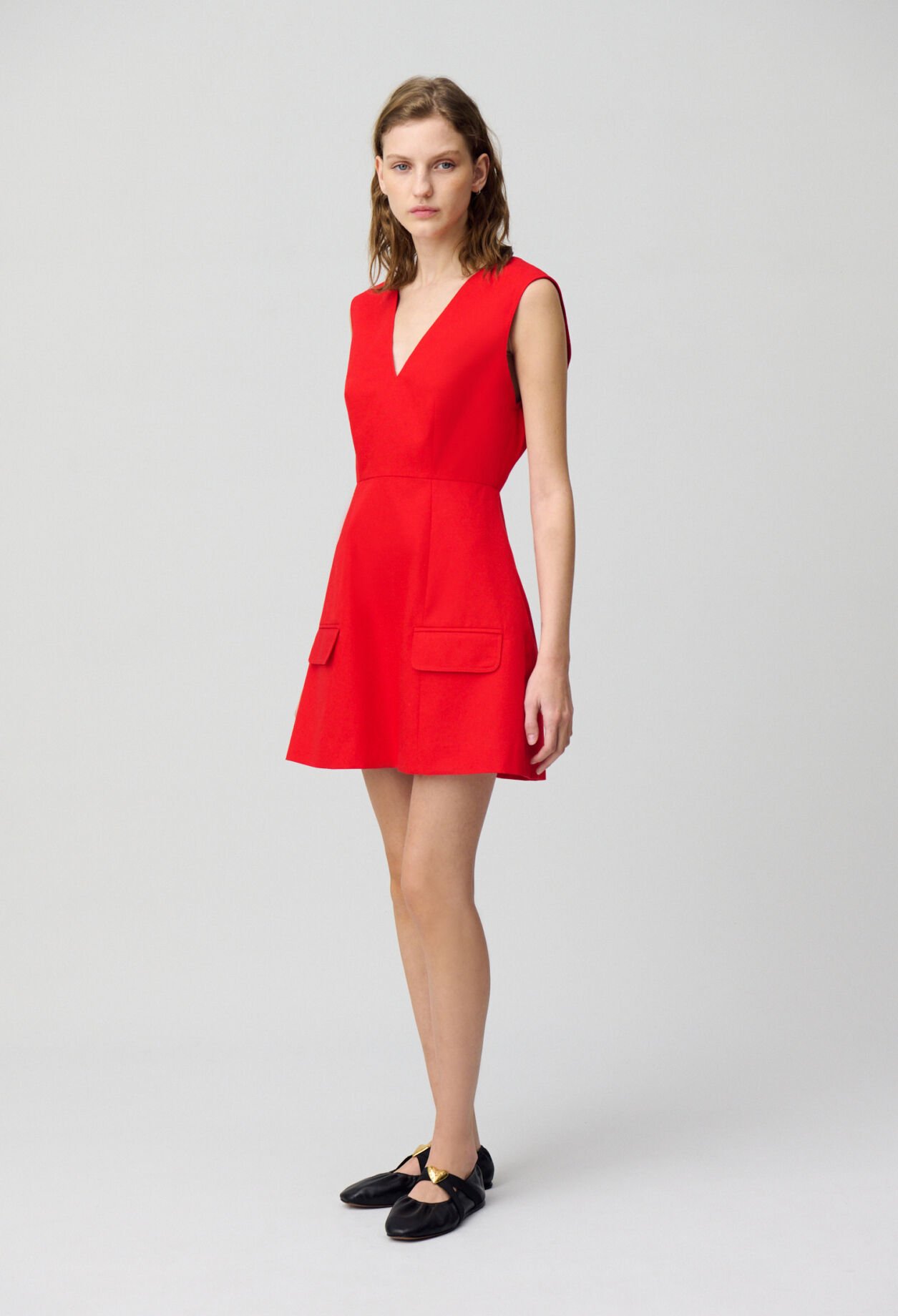 Figurbetontes kurzes Kleid