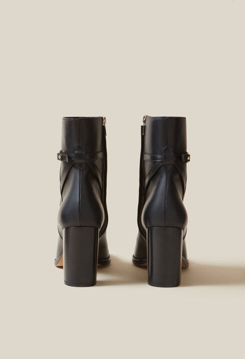 Lacklederstiefeletten mit Absatz