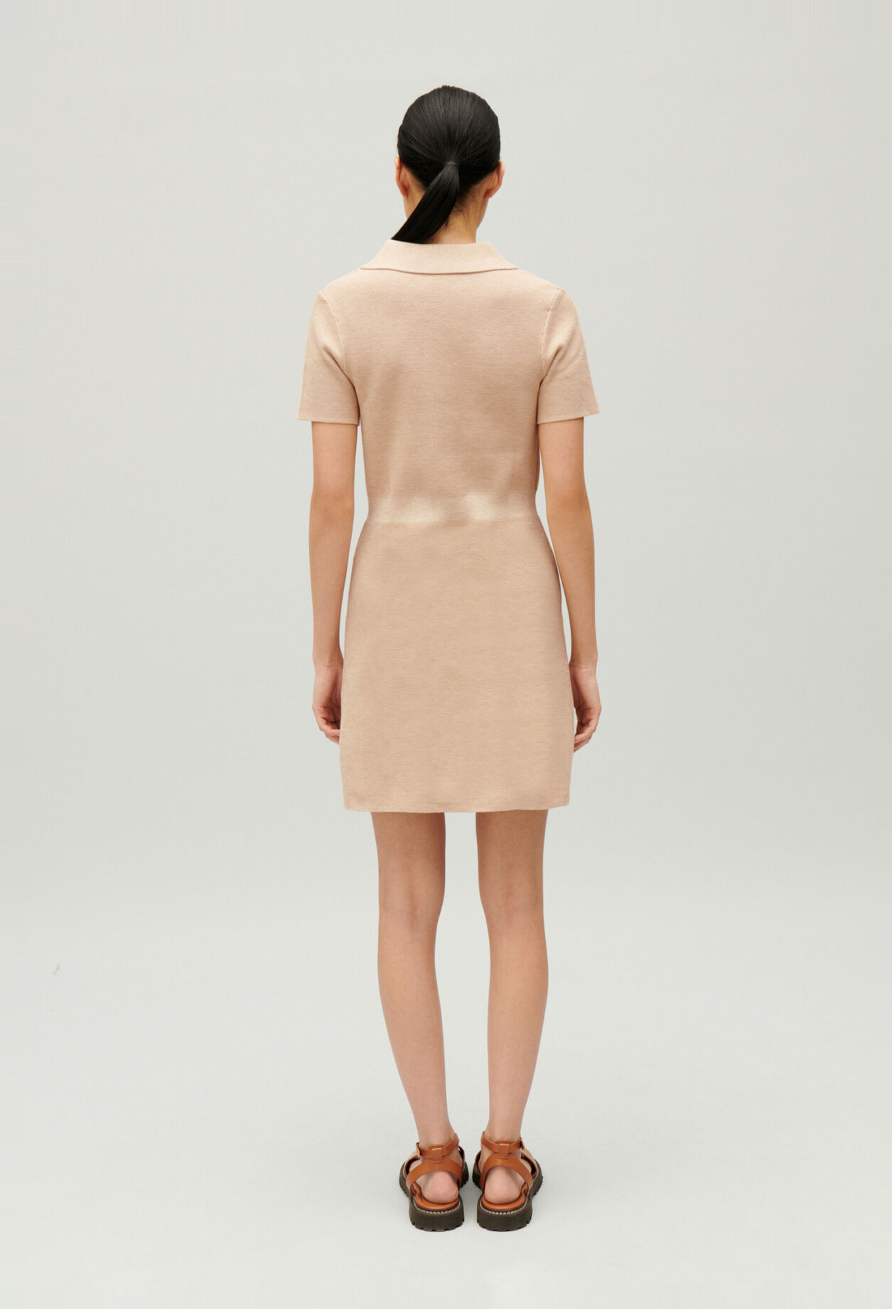 Kurzes Strickkleid