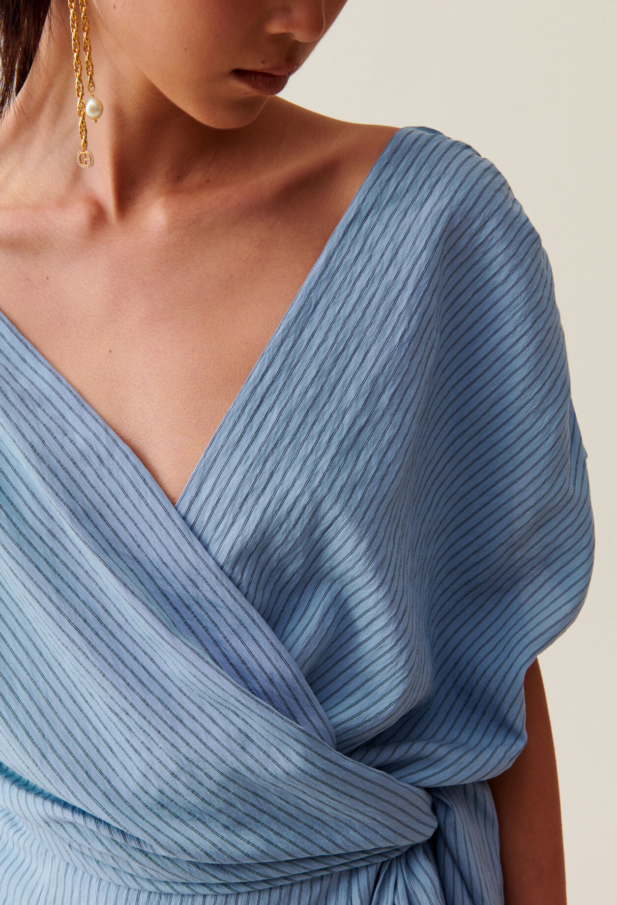 Kurzes Wickelkleid Blau Streifen