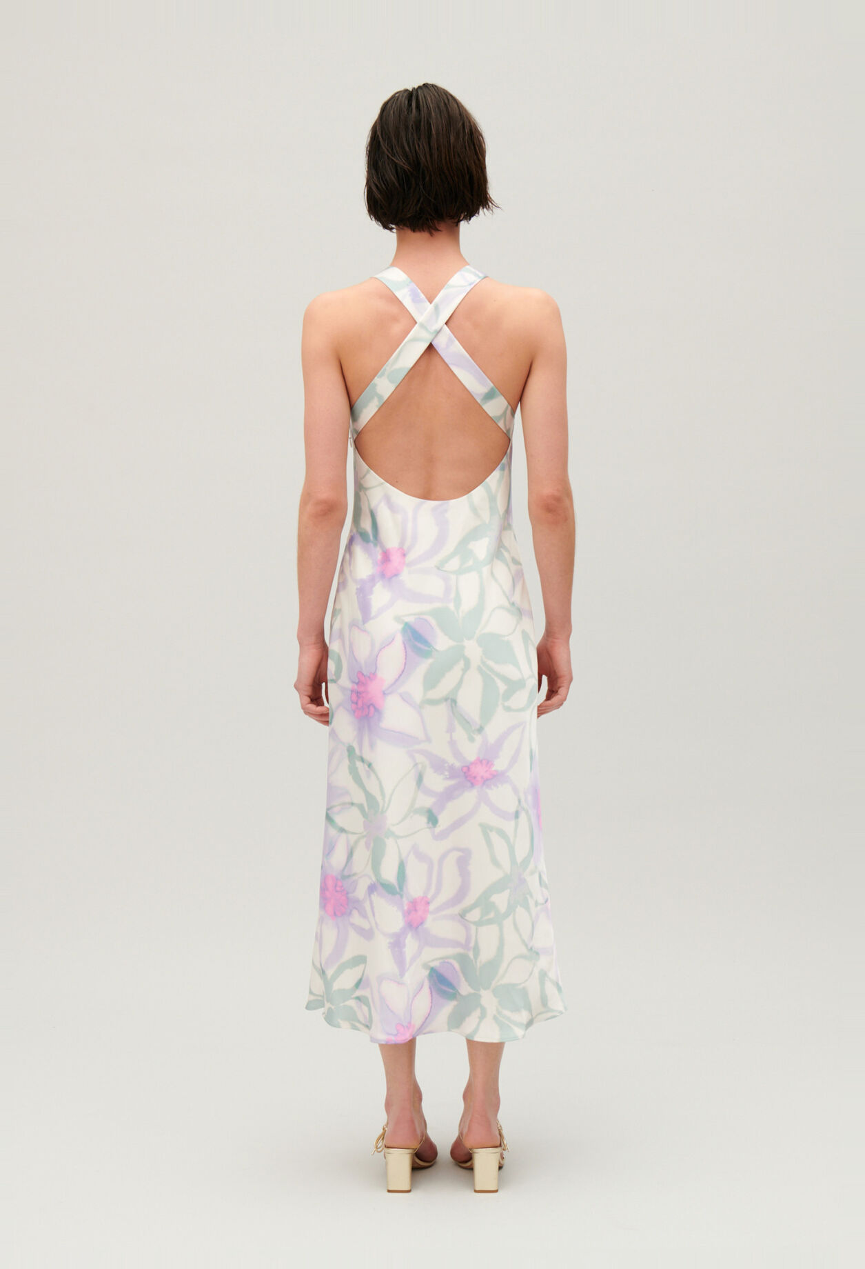 Langes, satiniertes Kleid mit Printmotiv