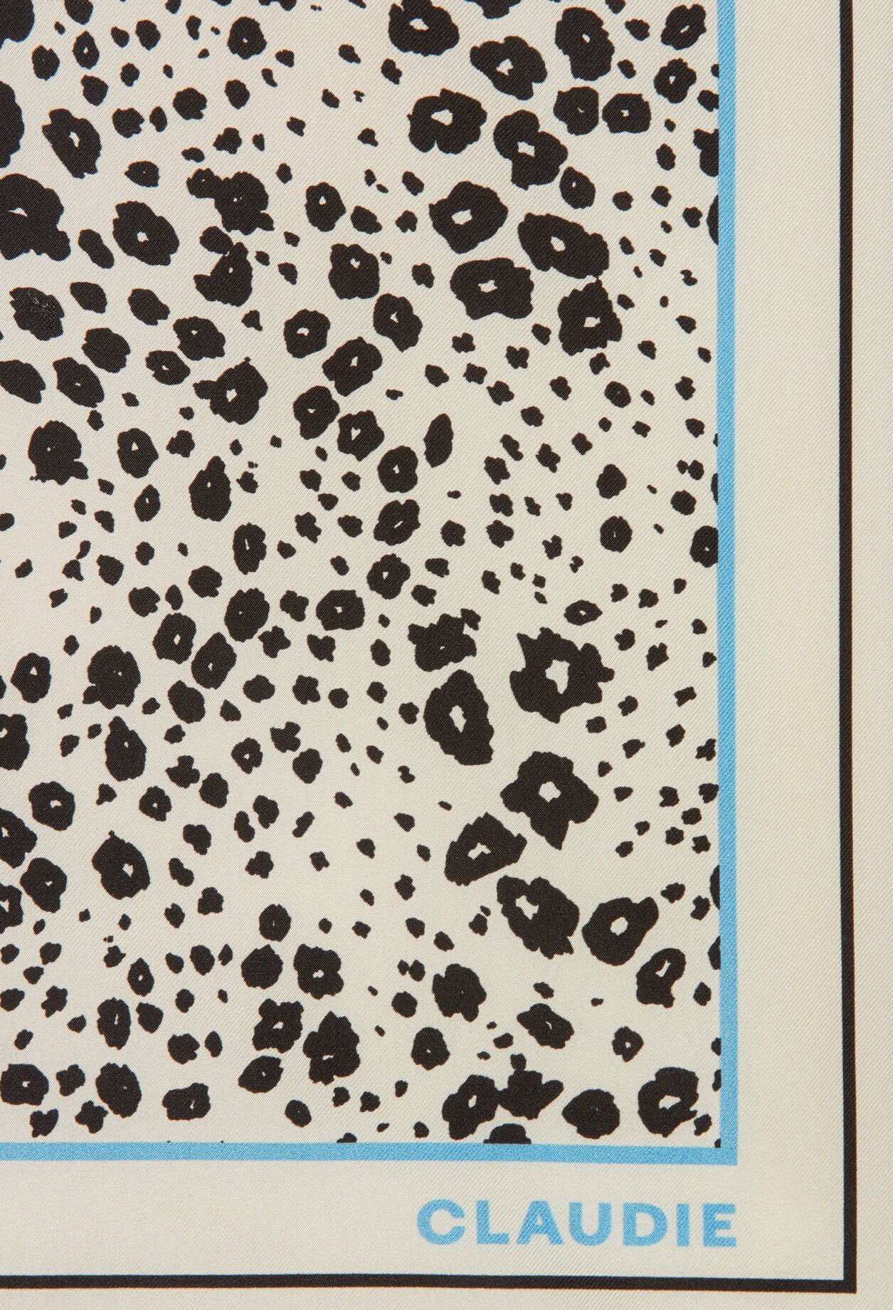 Seidenschal mit Leopardenmuster