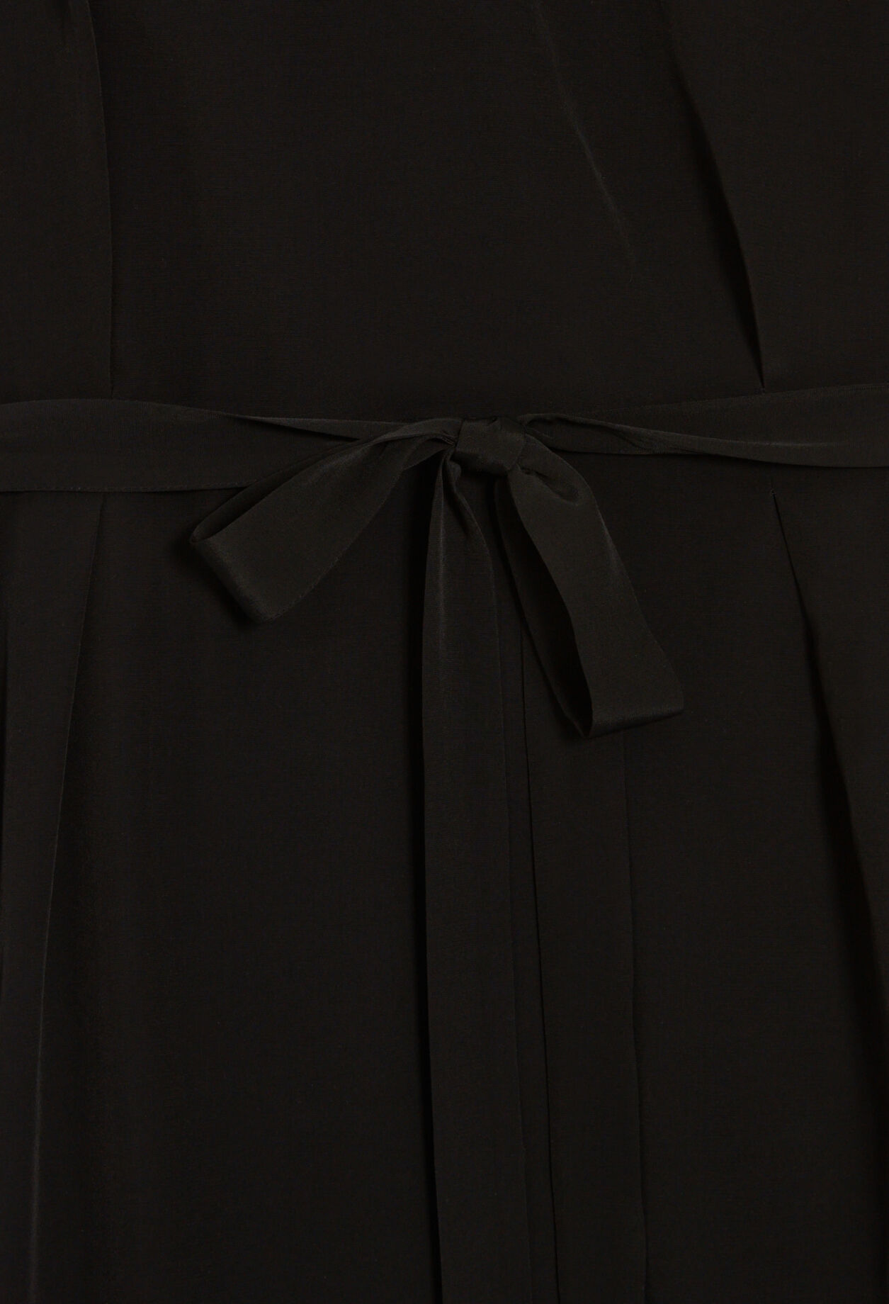 Asymmetrisches Midikleid