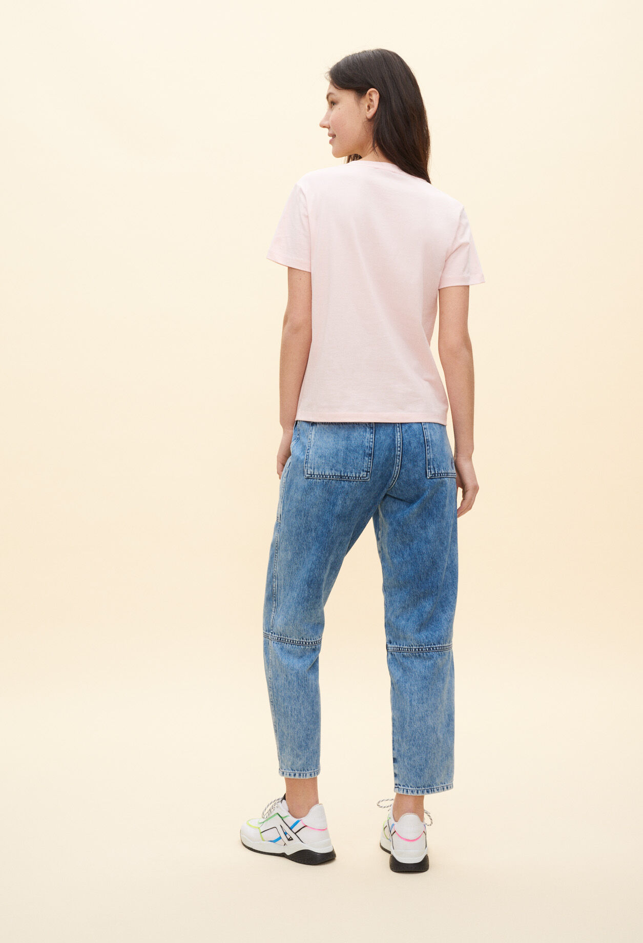 T-Shirt mit Stickerei