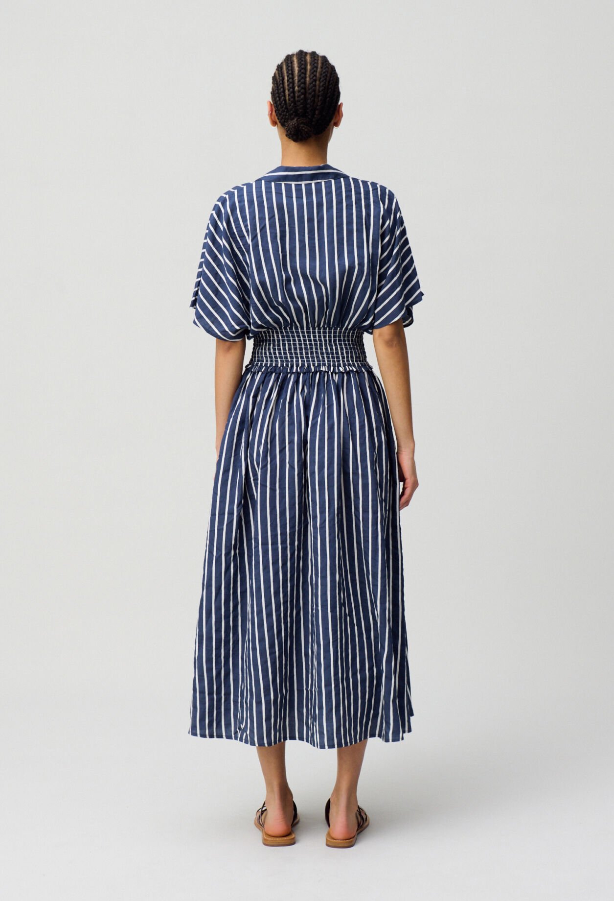 Gestreiftes Wickelkleid