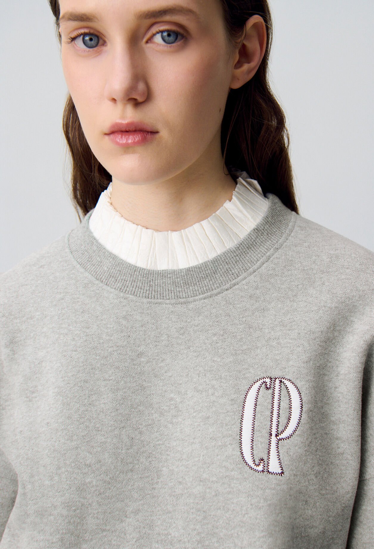 Sweatshirt mit Kragen