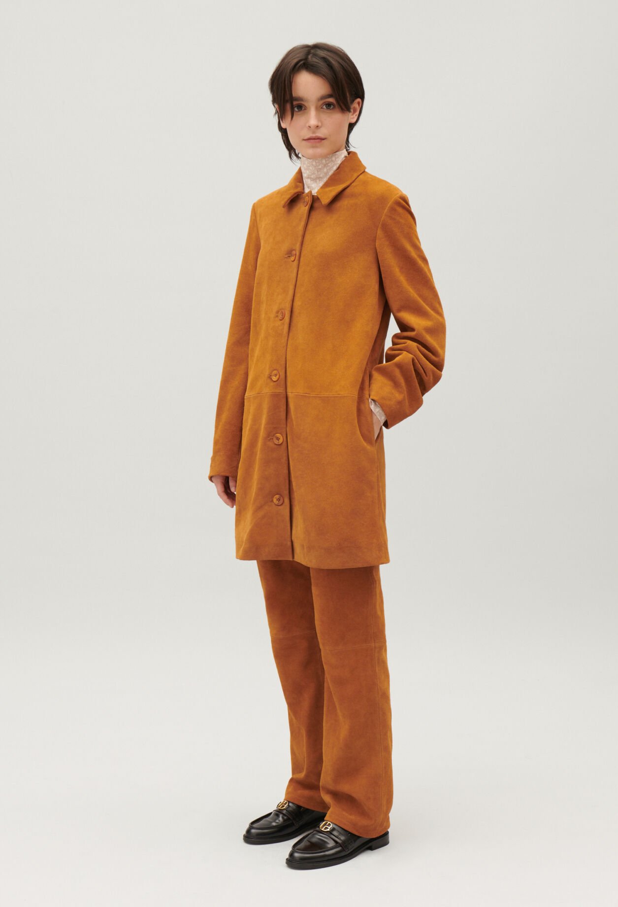 Gerader Mantel Suèdeleder Dunkelbeige