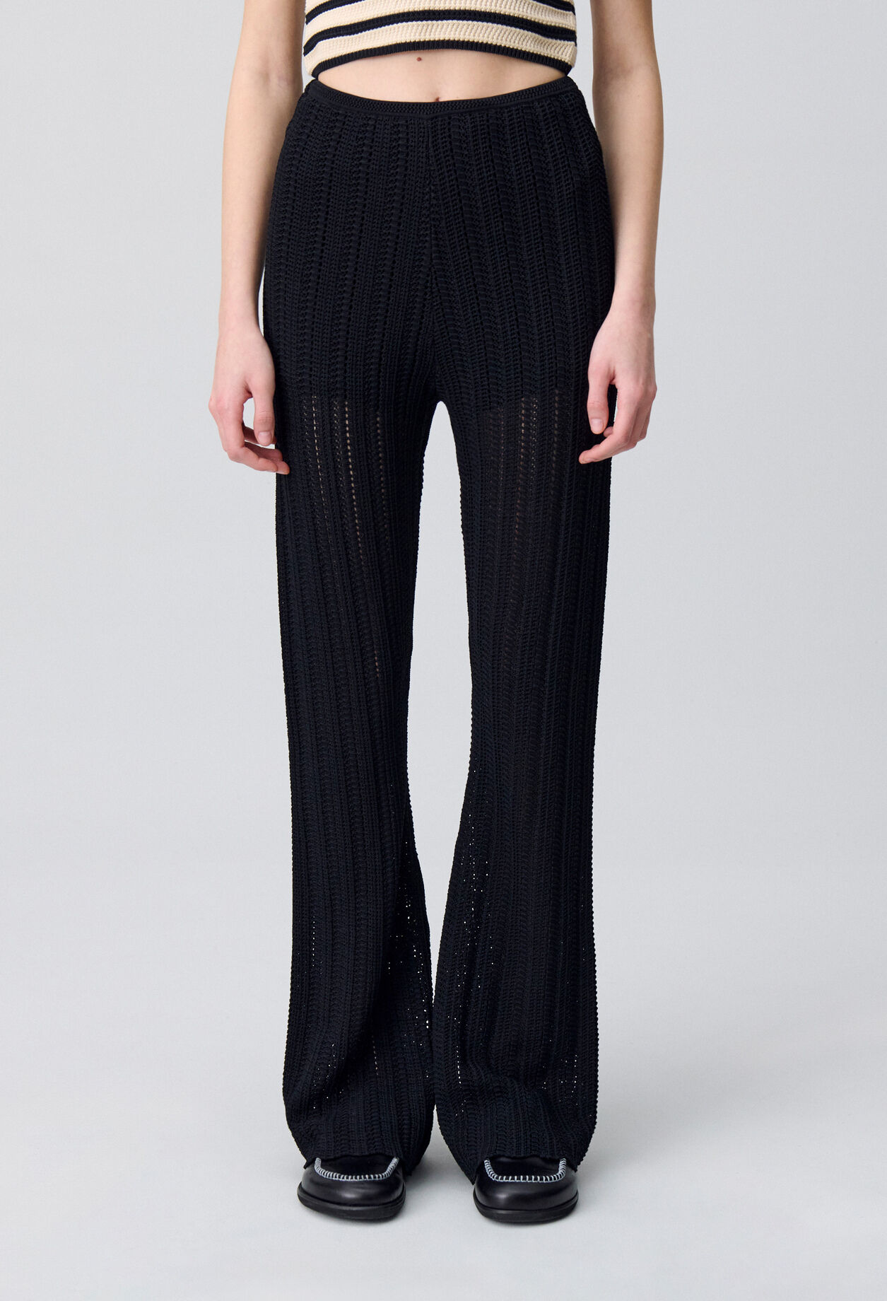 Crochet-Hose mit fließendem Schnitt