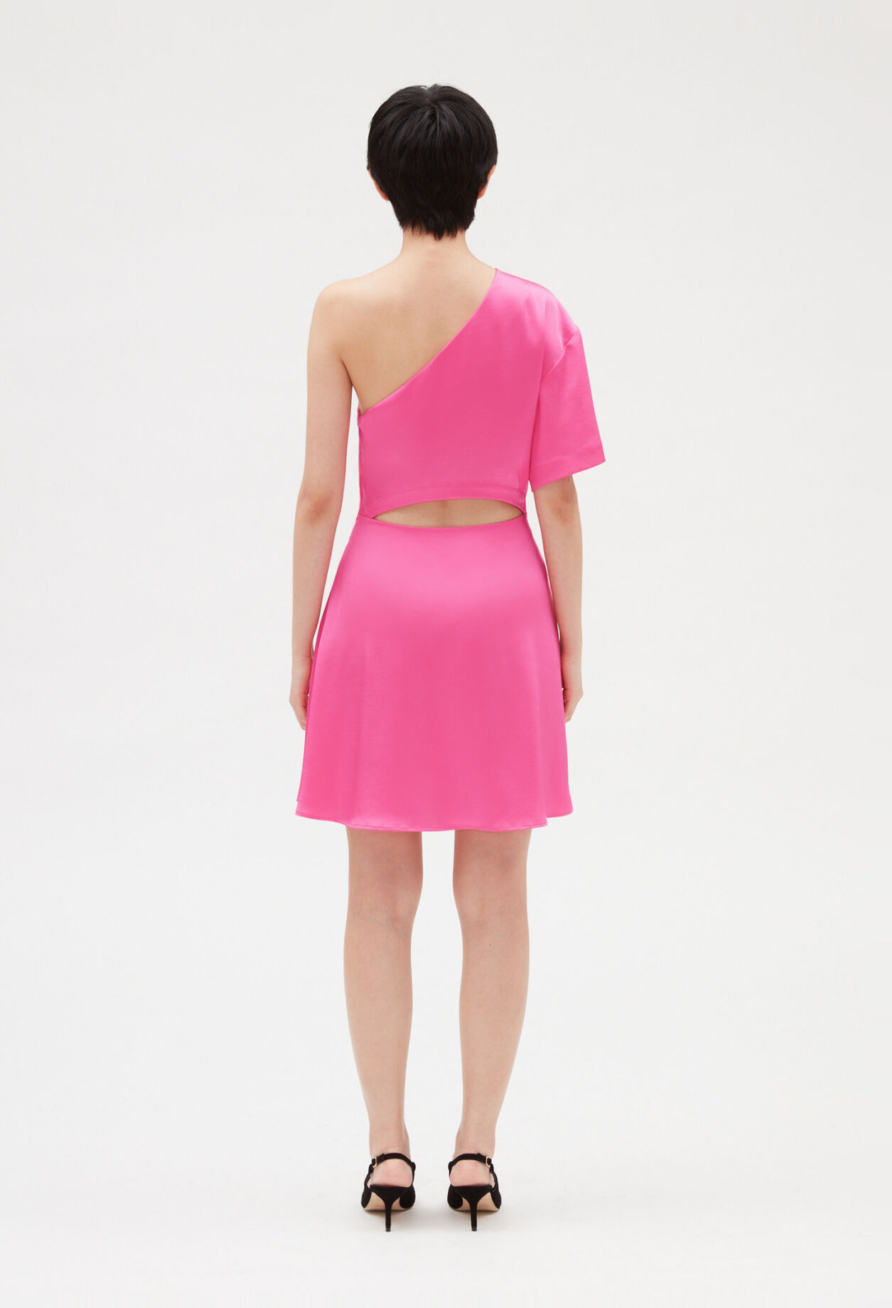 Kurzes asymmetrisches Kleid, rosa