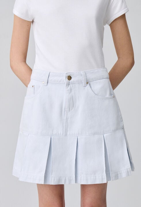 Kurzer Jeansrock mit Falten