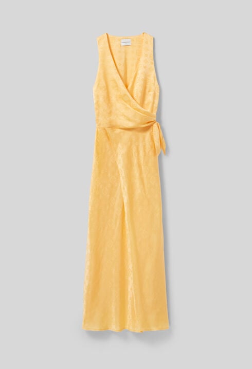 Fließendes Maxikleid