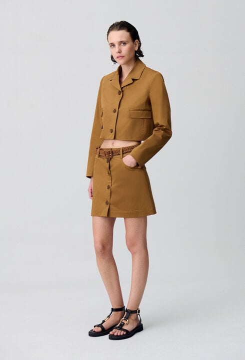 Kurze Jacke mit Reverskragen