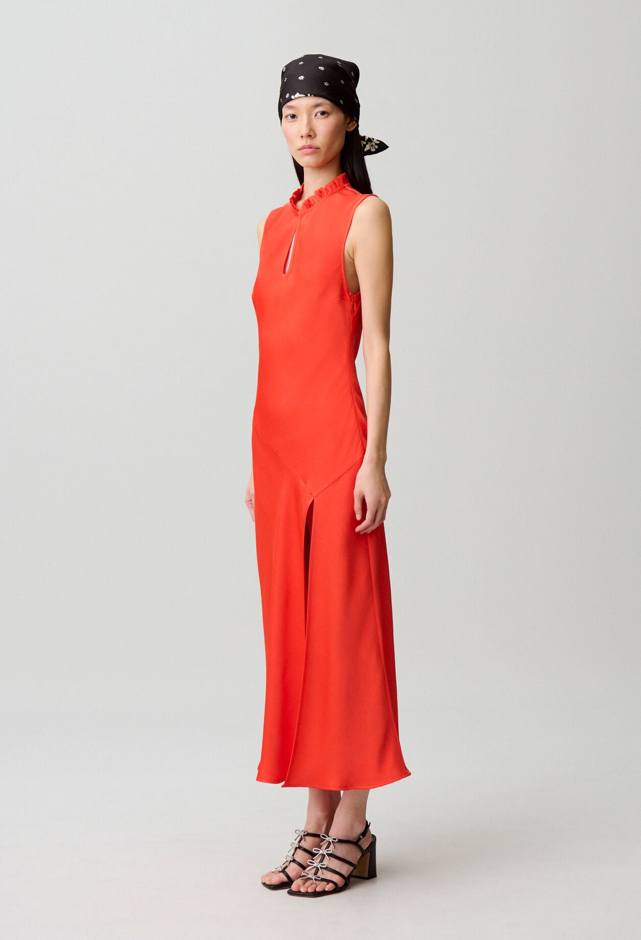 Flie&szlig;endes Midi-Kleid
