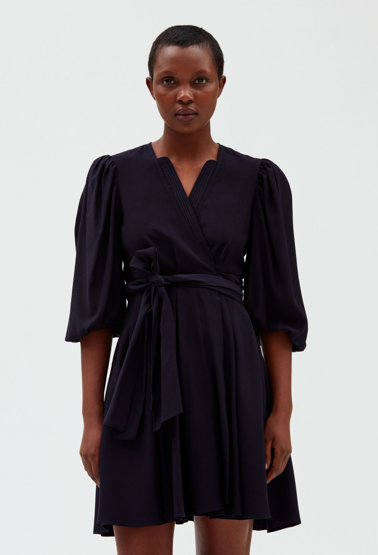 Kleid Wickeloptik navy