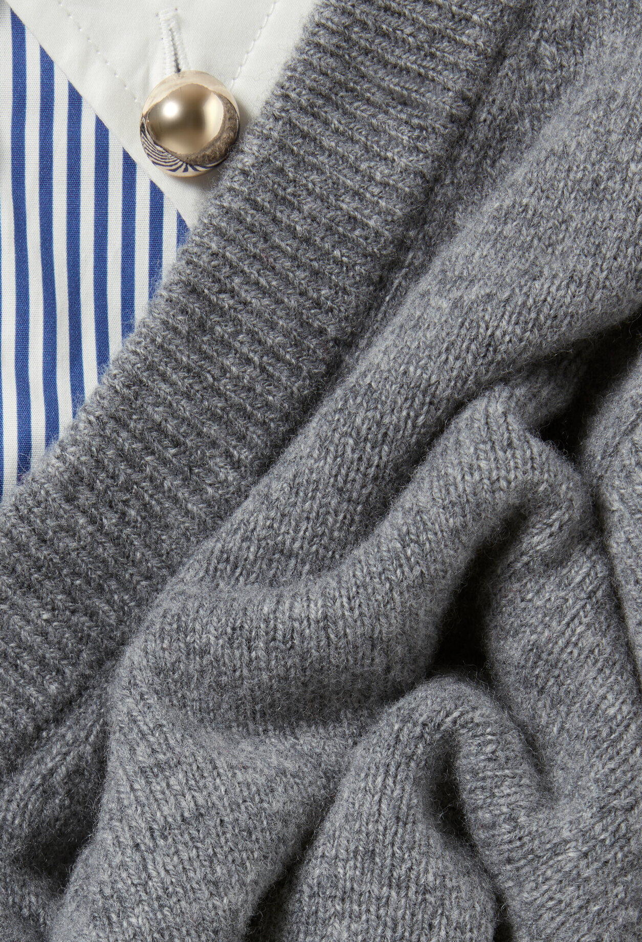Pullover mit V-Ausschnitt