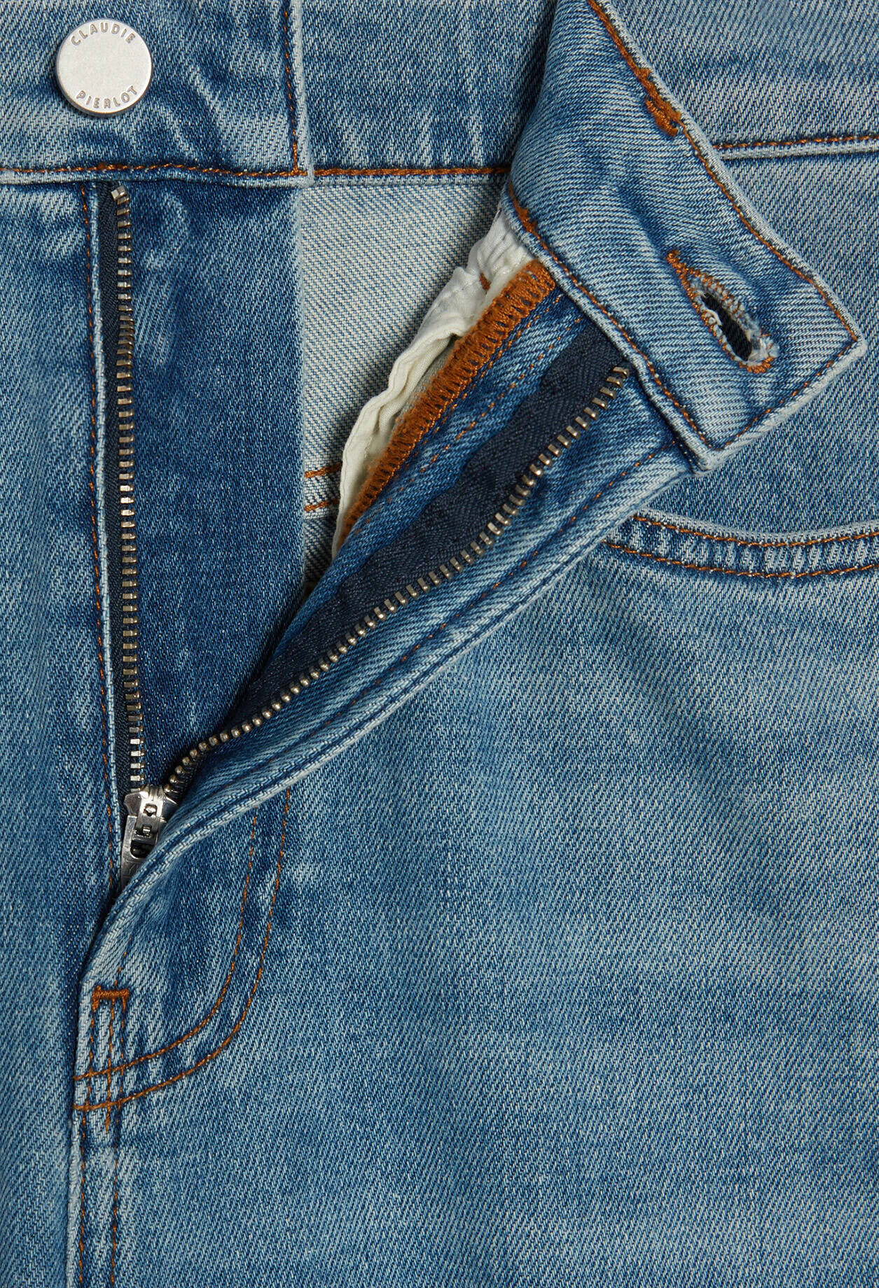 Verwaschene Blue-Jeans in Bio-Baumwolle