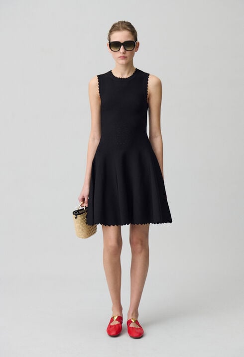 Kurzes Skaterkleid feinem Strick