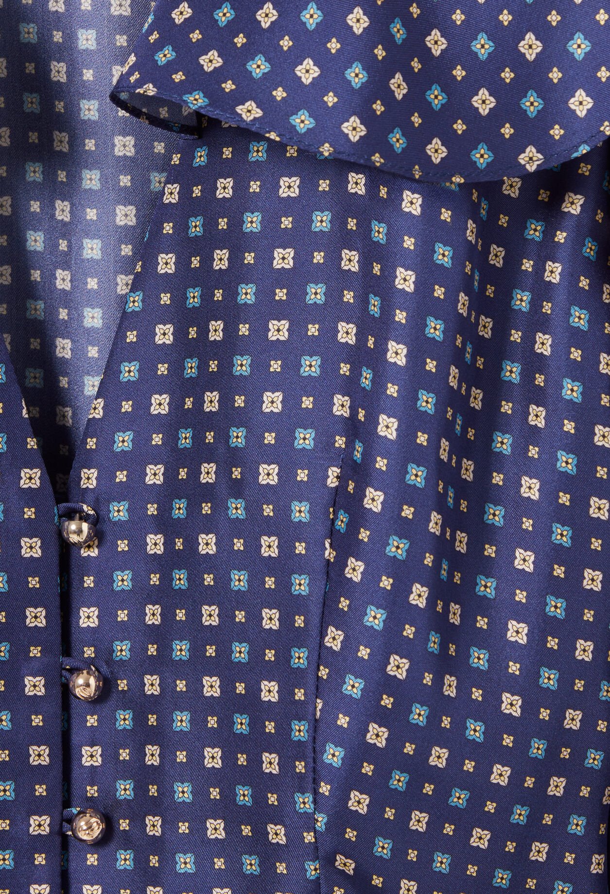 Kurzes Seidenkleid