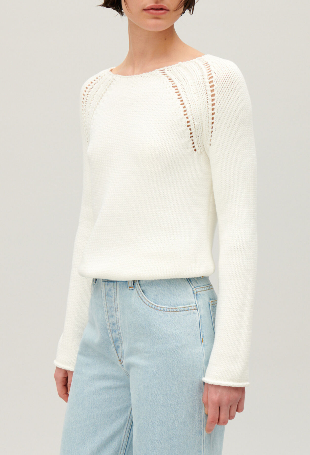 Strickpullover mit Stickereien Ecru