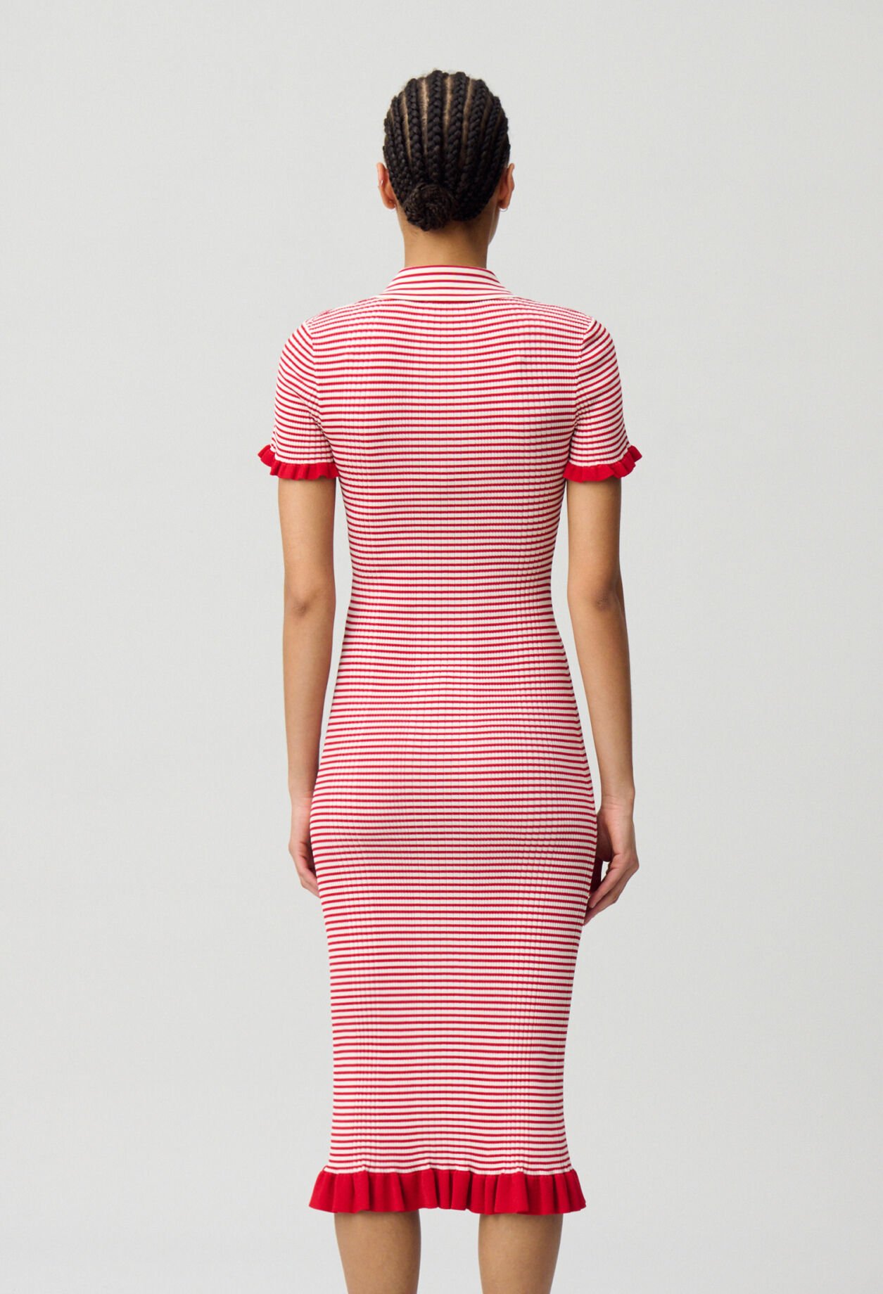 Langes gestreiftes Strickkleid