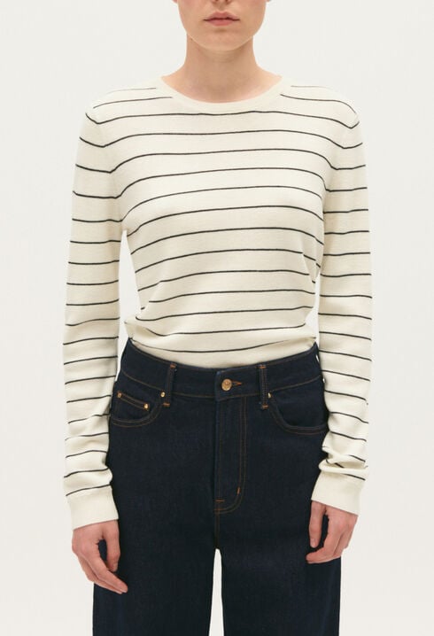 Pullover mit abnehmbaren Kragen