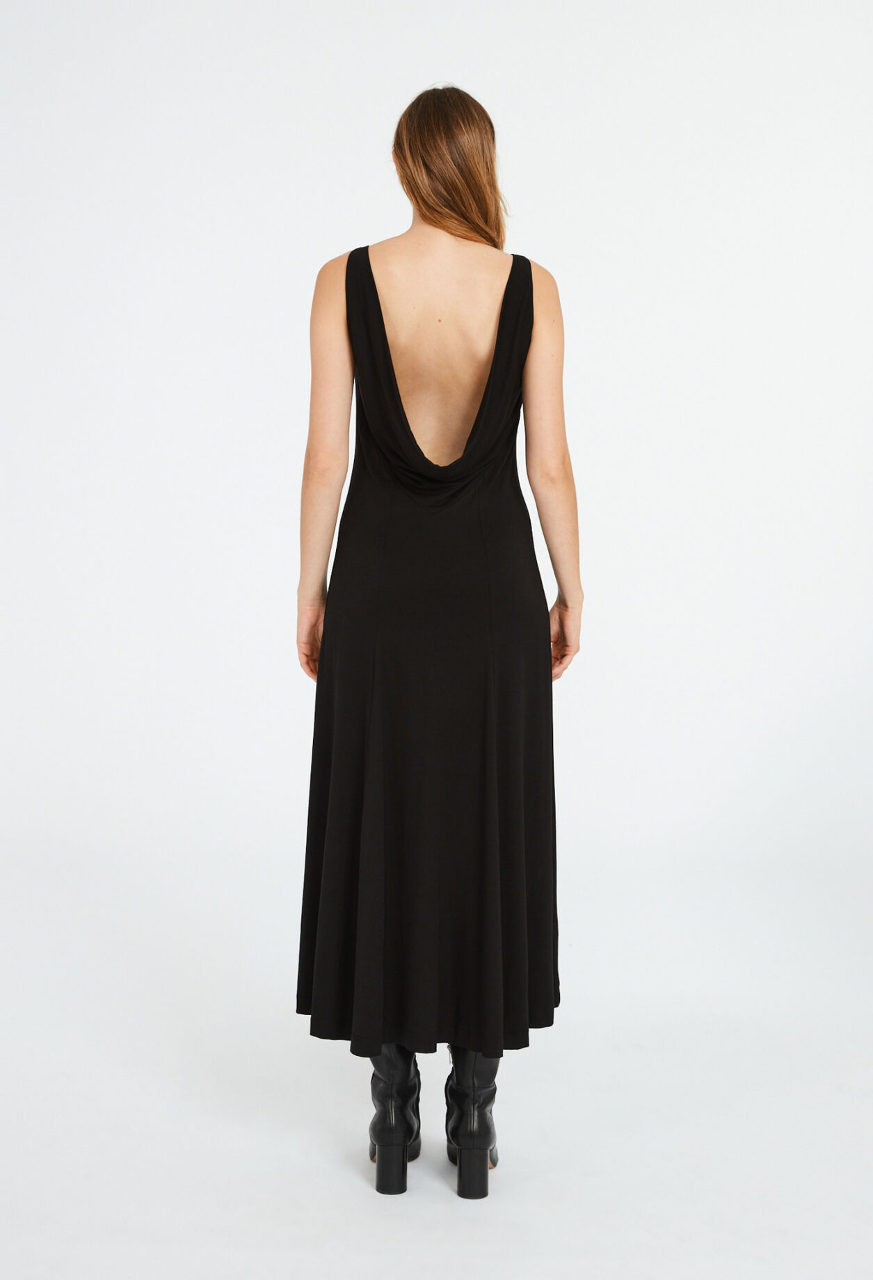 Langes, rückenfreies Kleid
