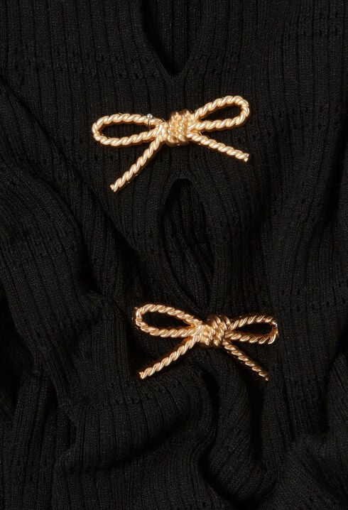Kurzes Strickkleid mit Knoten