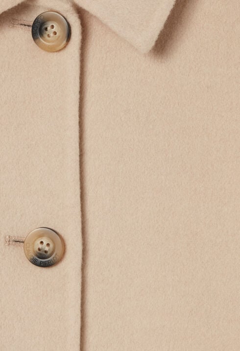 Kurze Jacke mit Hemdkragen