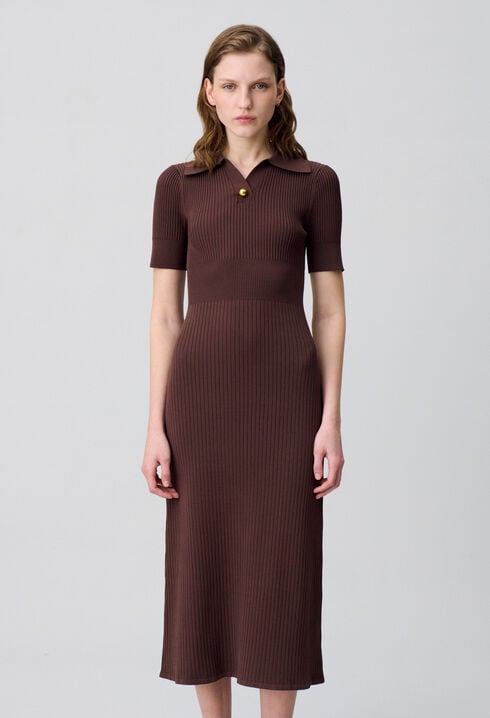 Knielanges Strickkleid