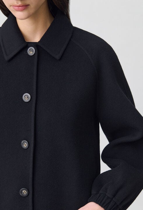Kurze Jacke mit Hemdkragen